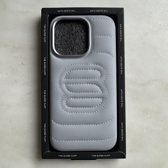 Aritzia iPhone 14 Pro super puff case - marble grey - brand new - Picture 5 of 6